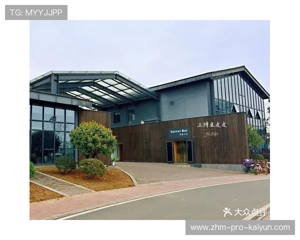 足球体能康复中心对外服务社会大众，体育康复中心