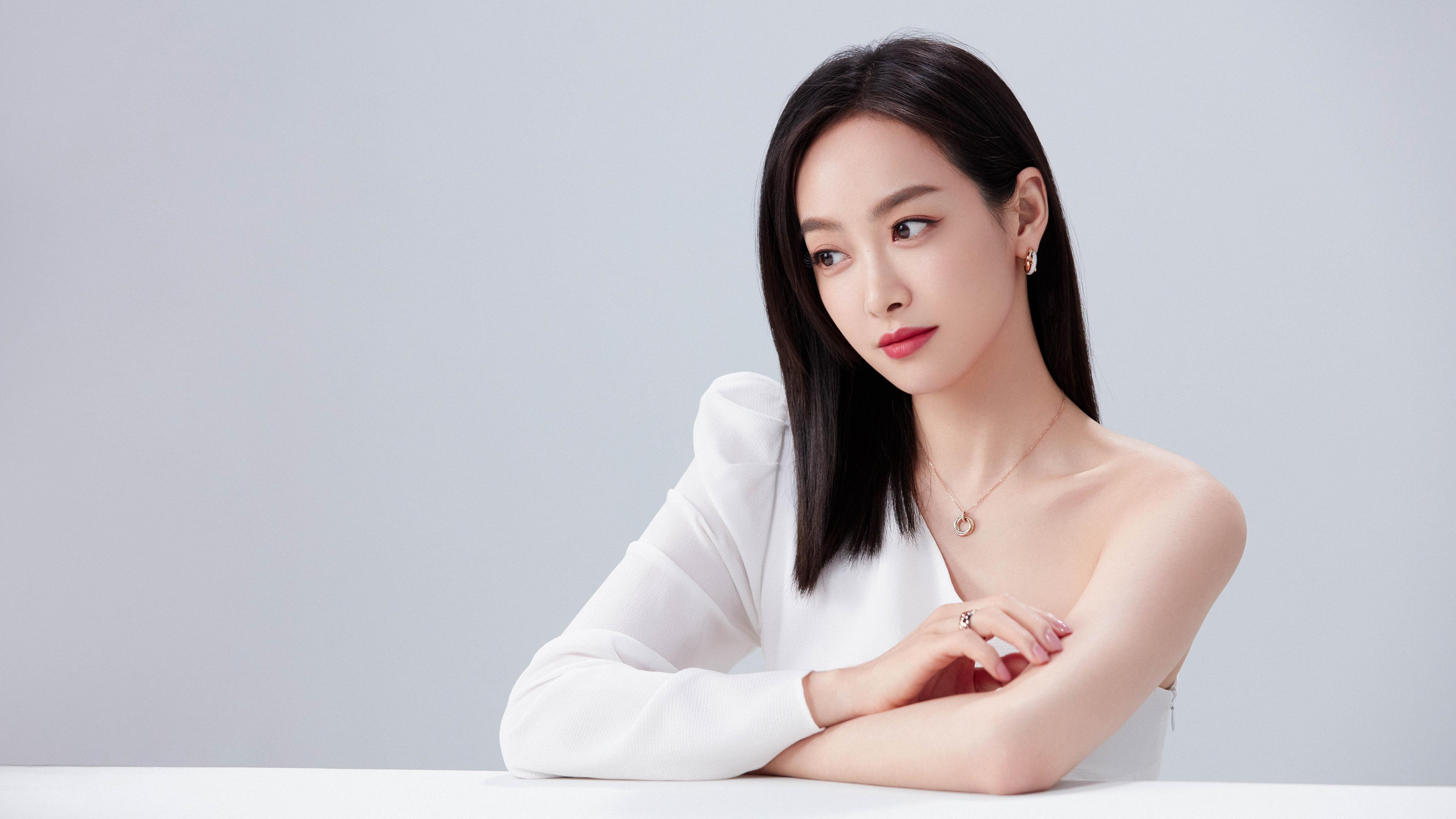 以色列突然空袭，首都损毁严重，以色列发动空袭多国